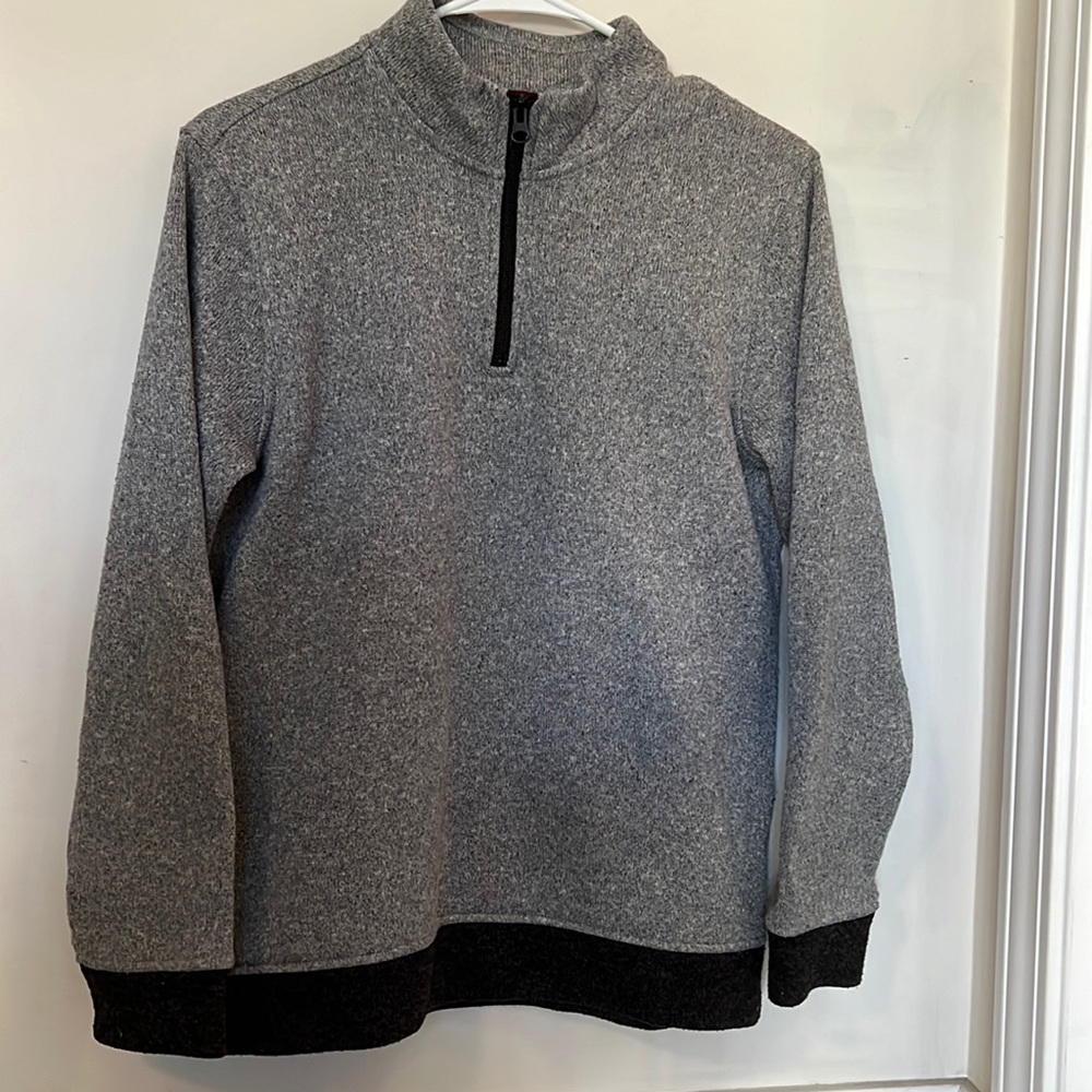 Old Navy boy’s XL (14/16) gray/black zip sweater